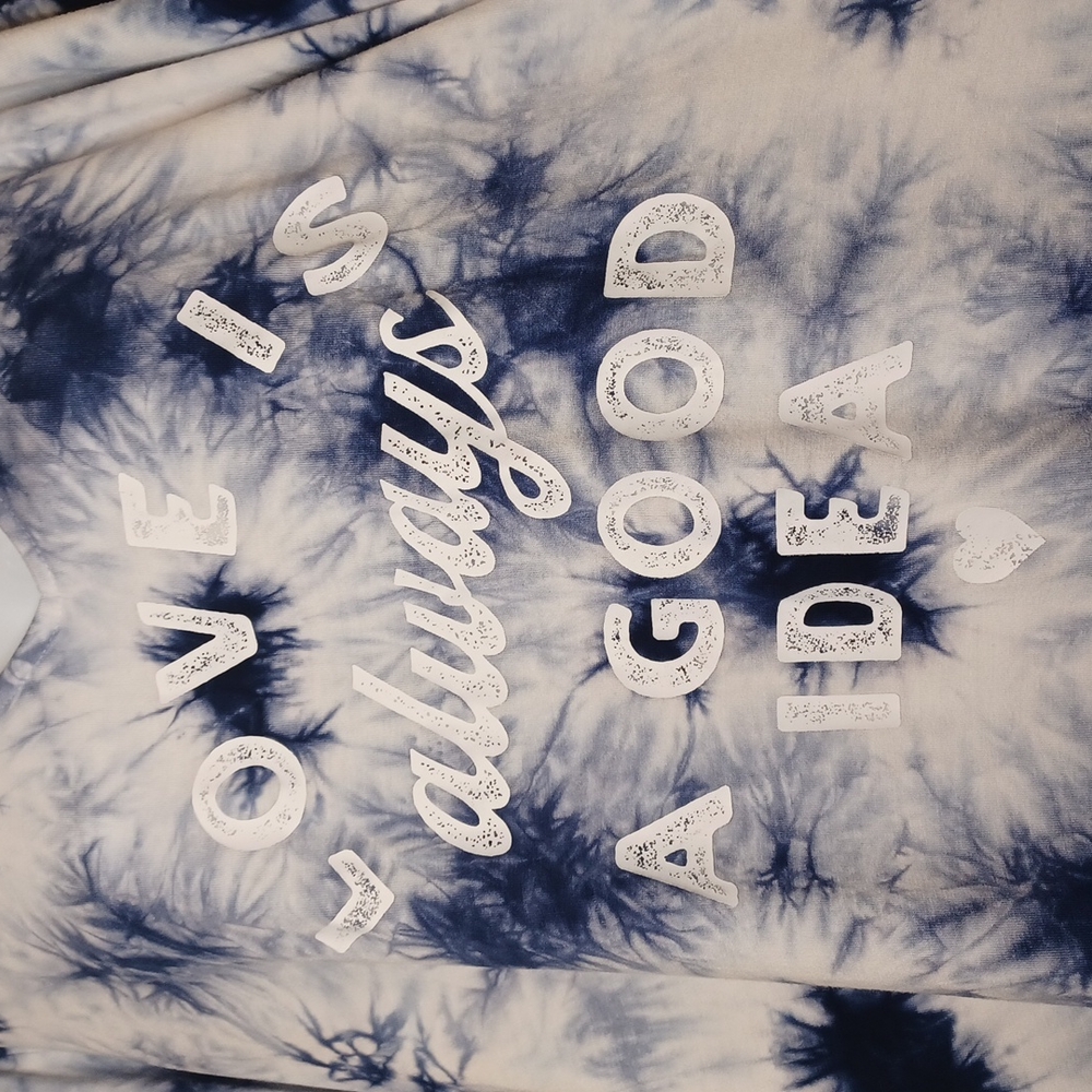 TORRID Blue & White Tie Dye V- Neck Hoodie for women. Size 1X - Picture 3 of 13